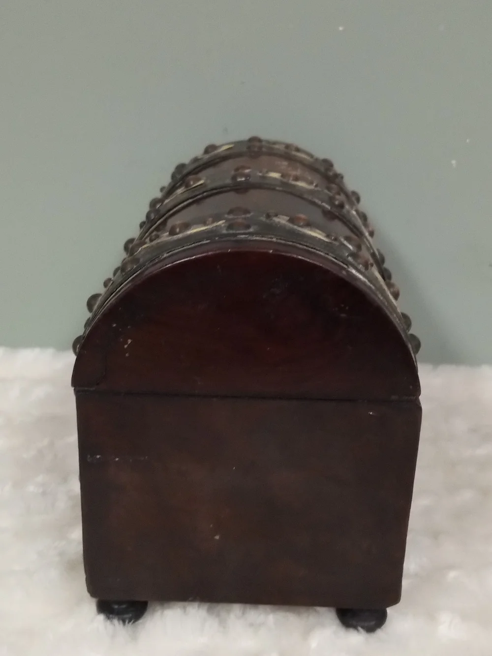 19th Century Burled Walnut Wood English Tea Box With Bone Details